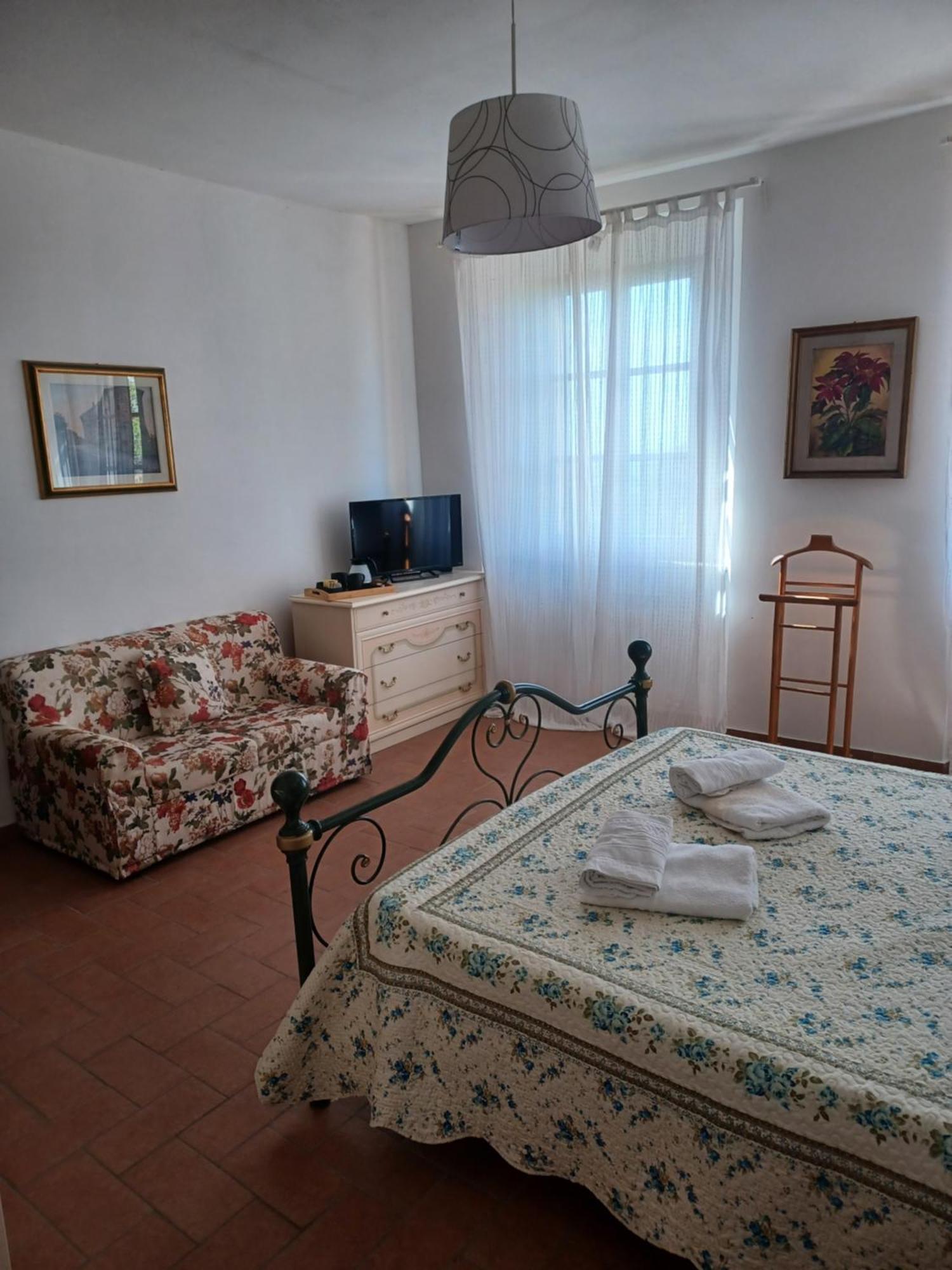 Hotel Casa Di Adriano Radicofani Zewnętrze zdjęcie